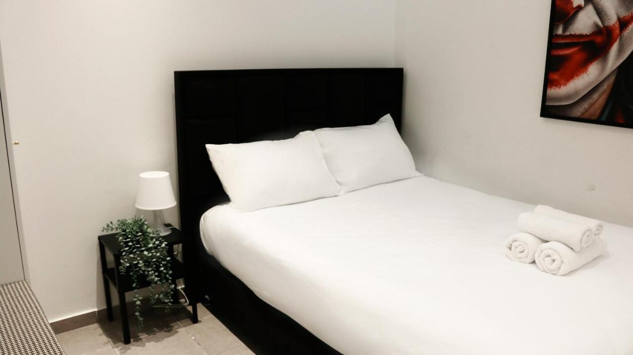Underground Hotel Tel Aviv Buitenkant foto